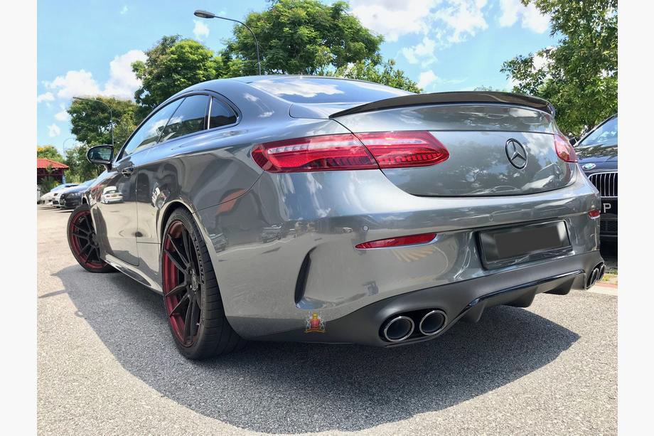 Задній дифузор з насадками Black (Дизайн AMG53) Image