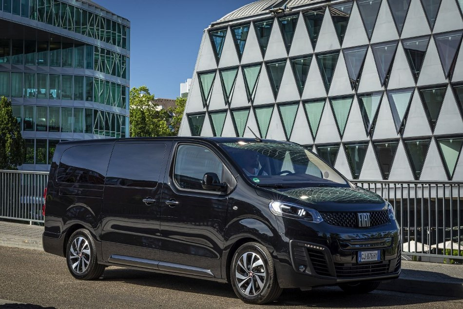 Огляд електричного мінівена Fiat E-Ulysse