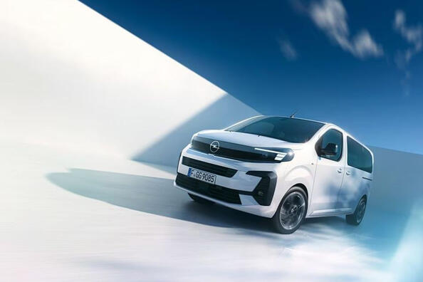 Opel Zafira 2024: огляд оновленого мінівена