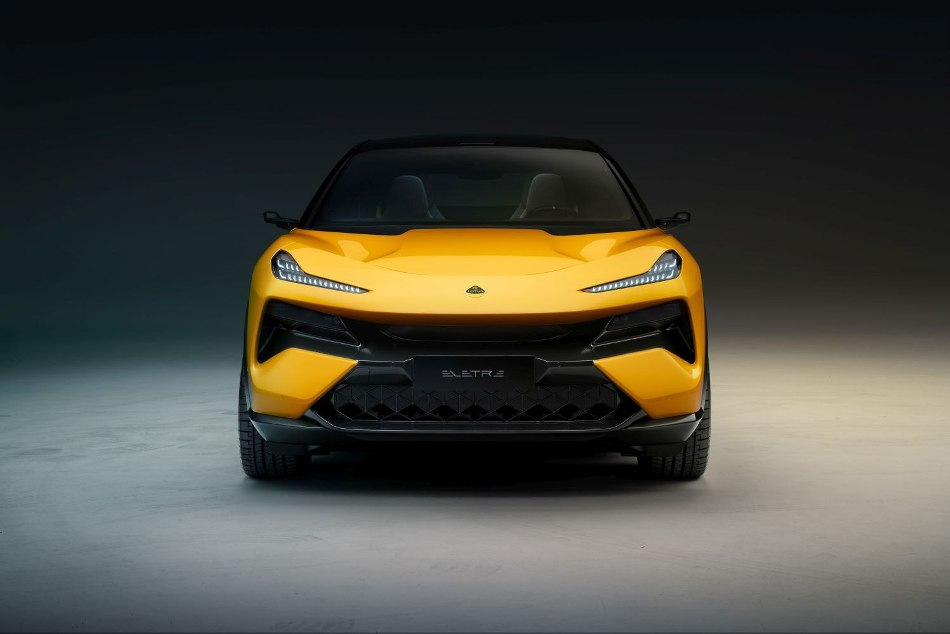 Lotus Eletre: огляд нового електричного кросовера