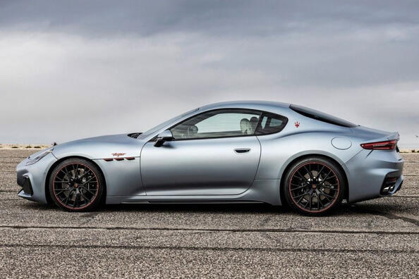 Maserati GranTurismo II: огляд другого покоління спорткара Фото 3