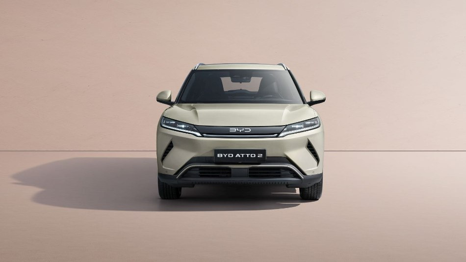 BYD Atto 2: огляд нового електрокросовера