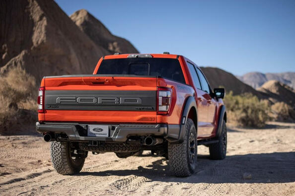 Огляд високопродуктивного пікапа Ford F-150 Raptor Фото 2