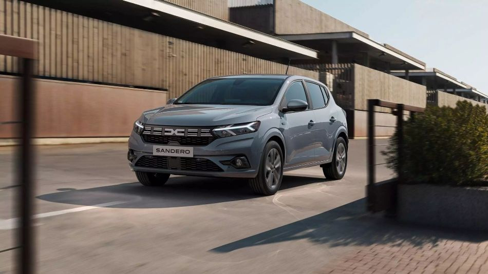 Dacia Sandero: огляд компактного хетчбека