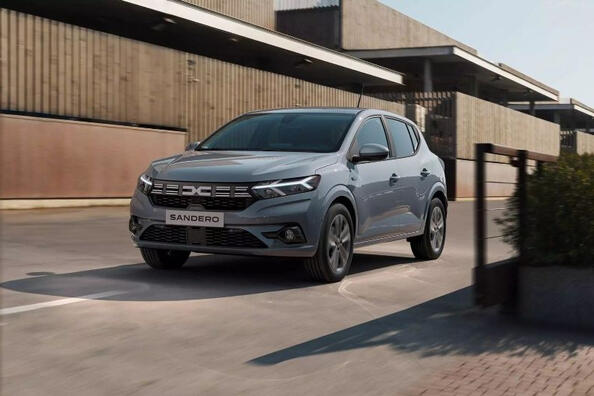 Dacia Sandero: огляд компактного хетчбека