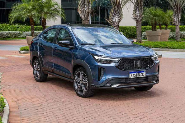 Огляд крос-купе Fiat Fastback