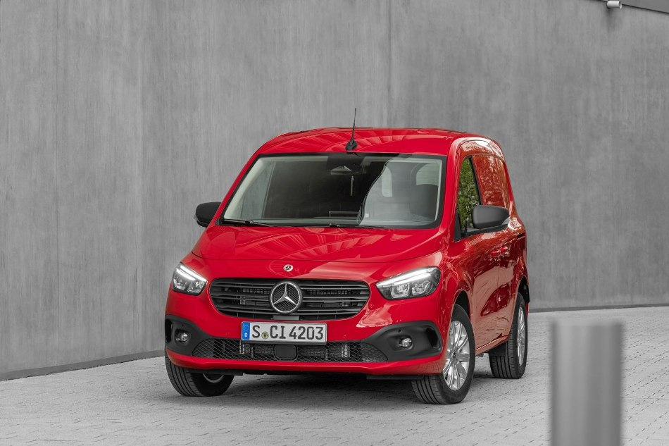 Огляд фургона Mercedes-Benz Citan Furgon другого покоління