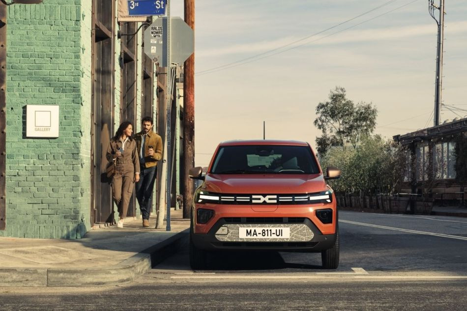 Dacia Spring 2024: огляд міського електромобіля