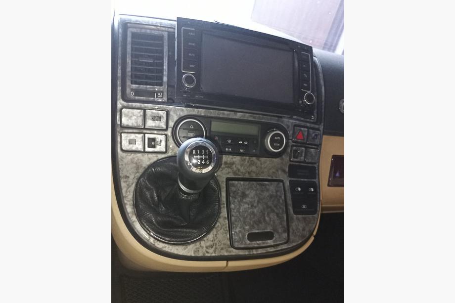 Volkswagen T5 Multivan 2003-2010 рр. Накладки на панель Титан Фото 5