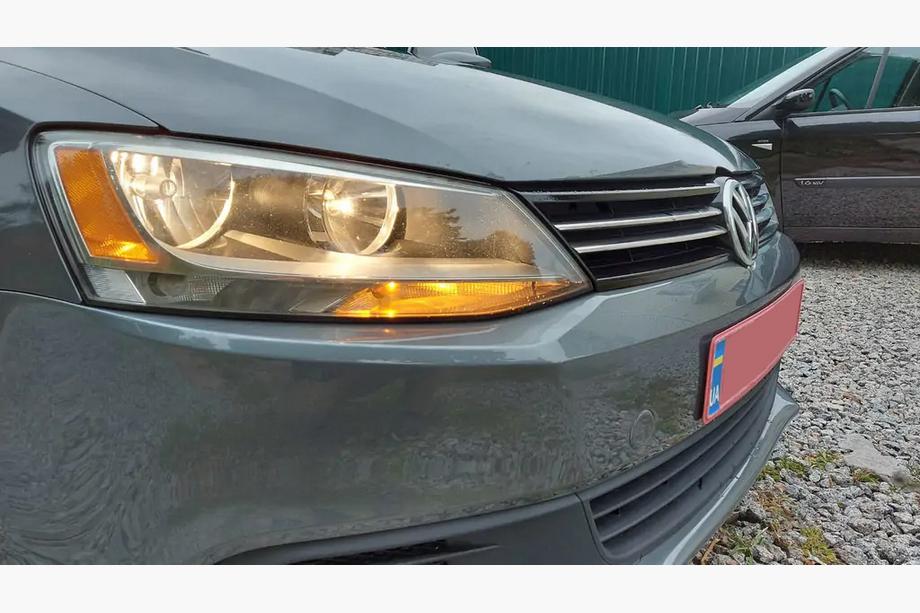 Volkswagen Jetta 2011-2018 рр. Накладки на решітку 2011-2014 (4 шт, нерж) Фото 4