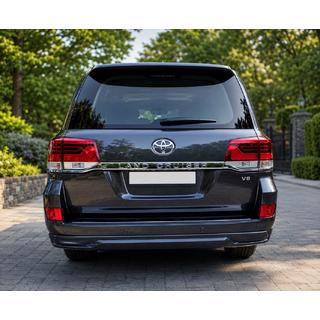 Задня накладка 2016-2021 (Executive 2016) Toyota Land Cruiser 200 2007-2021 рр. фото 2