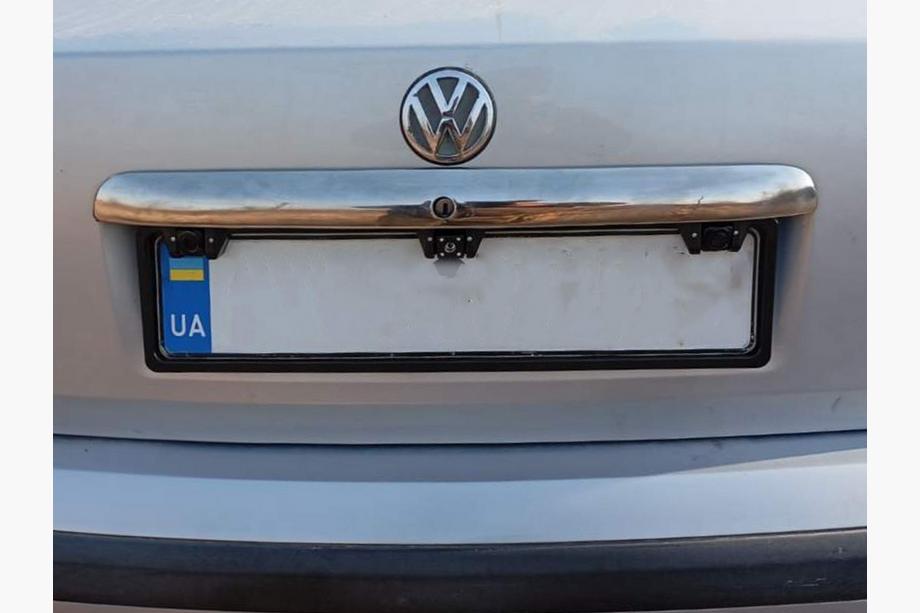 Volkswagen Passat B5 1997-2005 рр. Накладка над номером 1996-2001 (нерж) Image