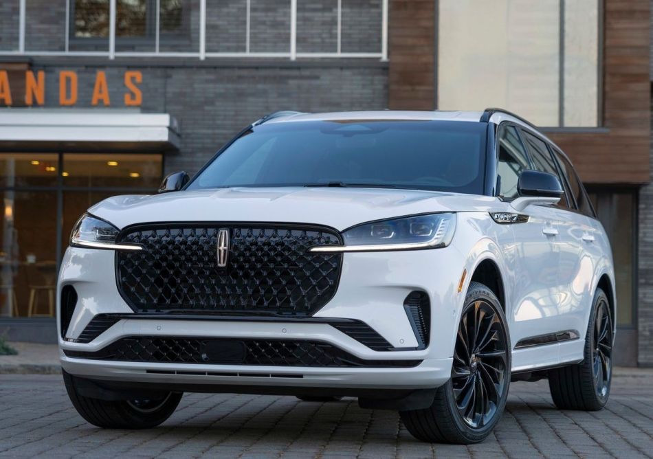 Оновлений Lincoln Aviator: огляд характеристик, комплектацій та дизайну