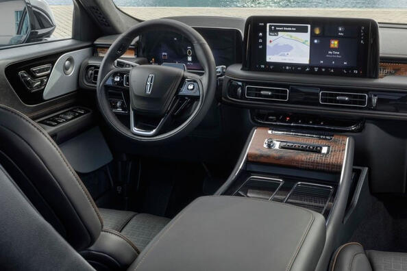 Оновлений Lincoln Aviator: огляд характеристик, комплектацій та дизайну Фото 5