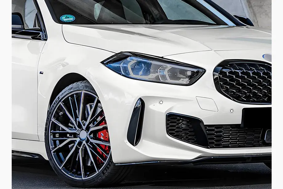 BMW 1 серія F40 2019-2024 рр. Ніздрі Diamond Silver (1 шт) Фото 3
