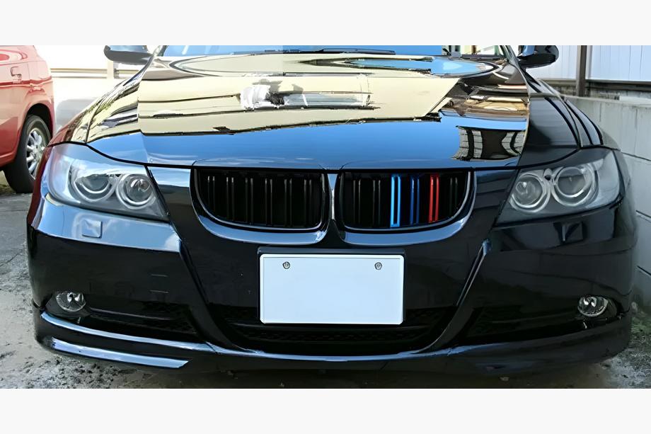 BMW 3 серія E90/E91 2005-2011 рр. Ніздрі M-Look (для E-90/91 2005-2008, M-Color) Фото 1