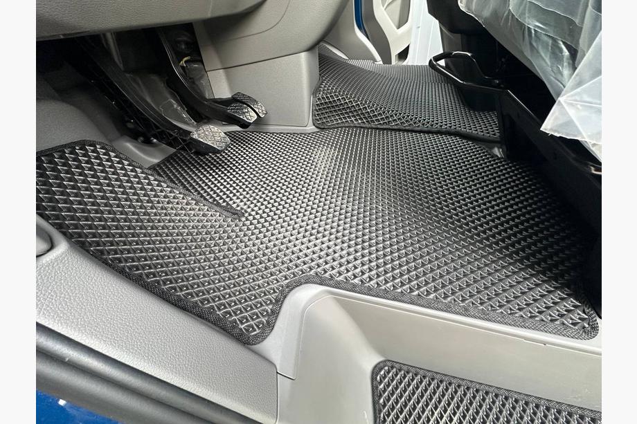 Volkswagen Crafter 2016- рр. Килимки 2024+ (3шт, EVA, Чорний) Фото 5
