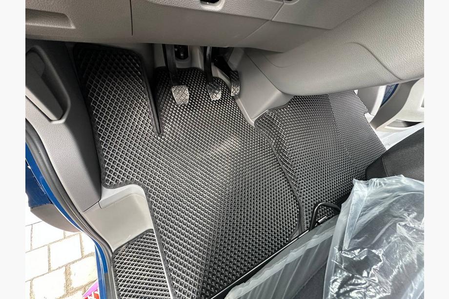 Volkswagen Crafter 2016- рр. Килимки 2024+ (3шт, EVA, Чорний) Фото 6