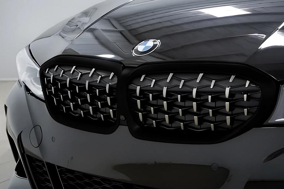 BMW 3 серія G20/G21 2018- рр. Ніздрі Diamond Silver (2018-2022, чорна окантовка) Фото 1