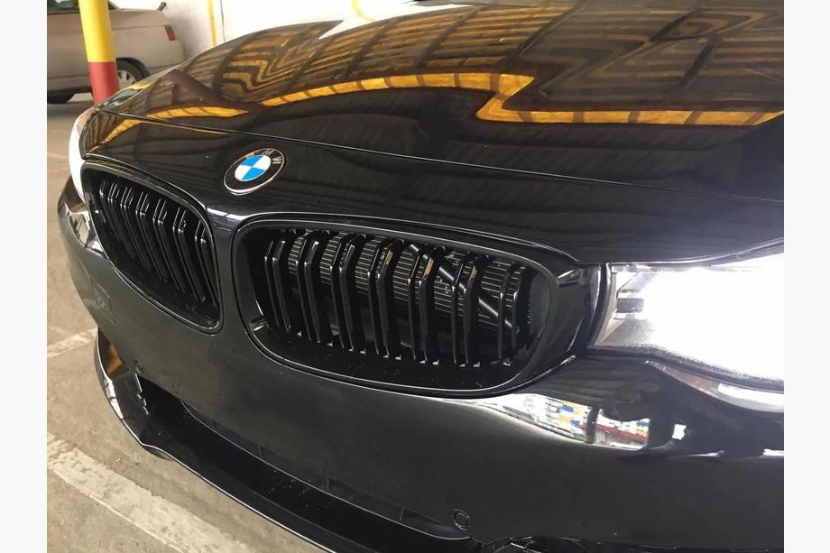 BMW 3 серія F34 2013-2020 рр. Ніздрі M-Look (чорний глянцевий) Фото 1