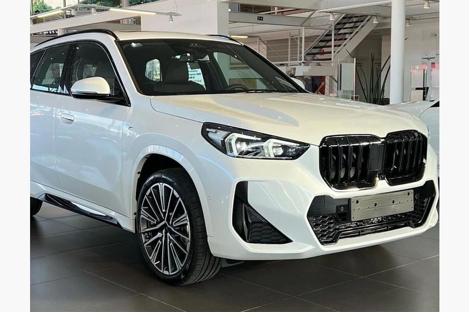 BMW X1/iX1 (U11) 2022- рр. Ніздрі 1 Bar (чорний глянець) Фото 3