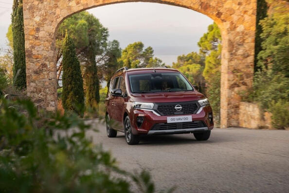 Огляд компактвена Nissan Townstar Combi