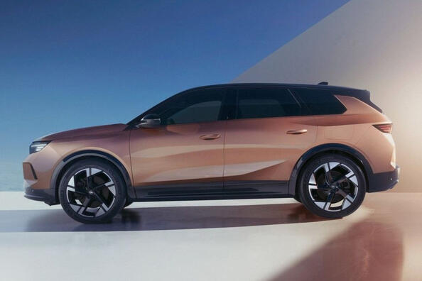 Огляд Opel Grandland 2024: Друге покоління кросовера Фото 2