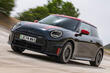 Огляд електричного хетчбека MINI John Cooper Works Electric фото 3