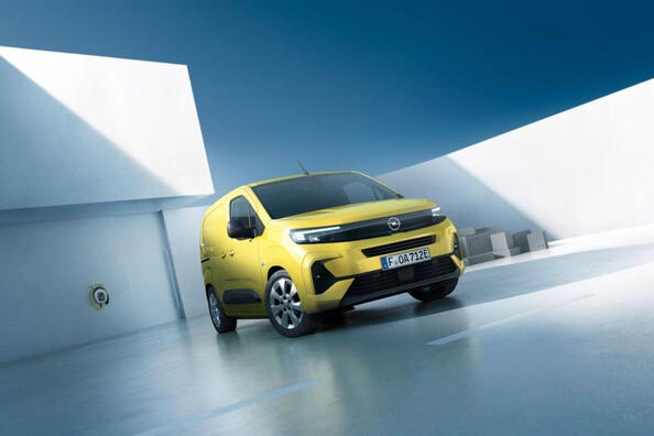 Огляд електричного фургона Opel Combo Cargo Electric