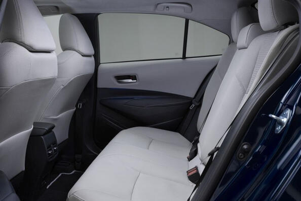 Toyota Corolla: Технічні характеристики, комплектації та дизайн Фото 6