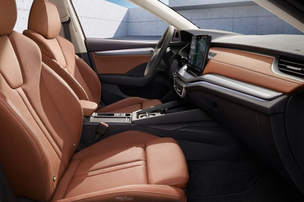 Skoda Octavia 2024: Технічні характеристики та комплектації оновленої моделі Фото 6