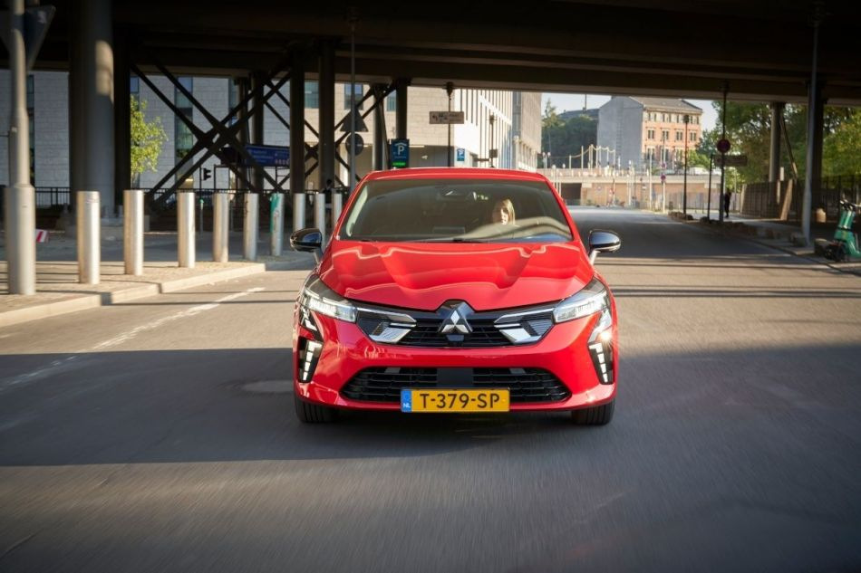 Mitsubishi Colt 7: Технічні характеристики, комплектації та особливості