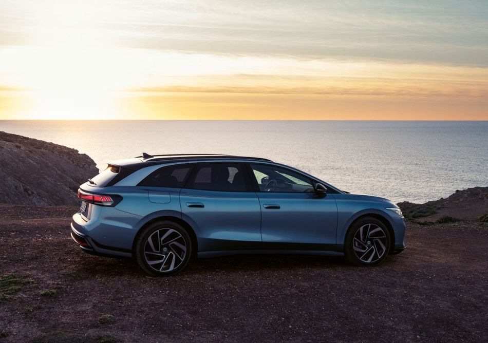 Огляд Volkswagen ID.7 Tourer: Електричний універсал для далеких поїздок