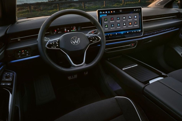 Огляд Volkswagen ID.7 Tourer: Електричний універсал для далеких поїздок Фото 7