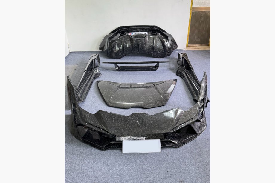 Lamborghini Huracan 2014- рр. Комплект обвісів LRT (Кований карбон) Image