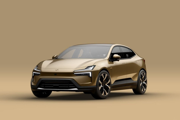 Огляд Polestar 4: Електричний купе-кросовер із характером Фото 2