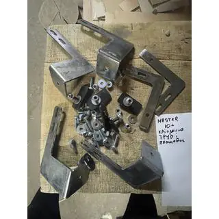 Кріплення до бокових порогів B3/C2
