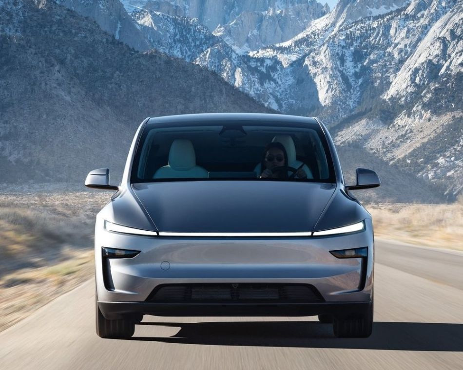 Огляд Tesla Model Y 2025: Електричний кросовер нового рівня