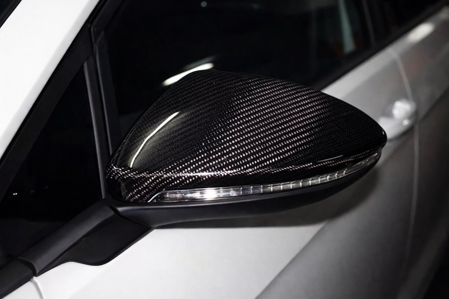 Volkswagen Golf 7/E-Golf 2012-2020 рр. Кришки дзеркал V2 (Карбон) Image