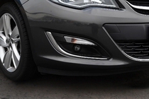 Opel Astra J 2009-2015 рр. Накладки на противотуманки (2 шт., нерж) фото 1