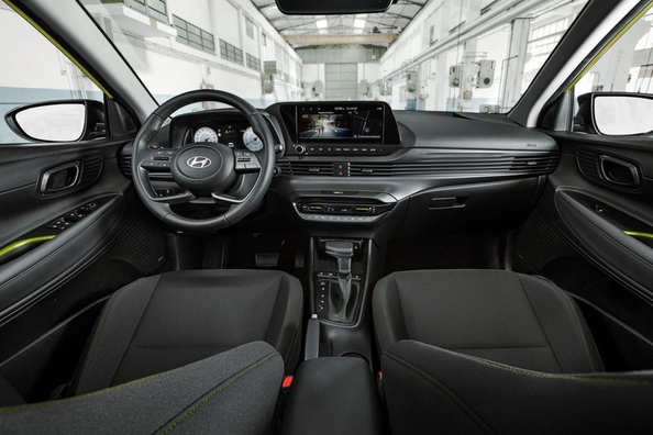 Новий вигляд Hyundai i20: огляд рестайлінгової моделі Фото 5
