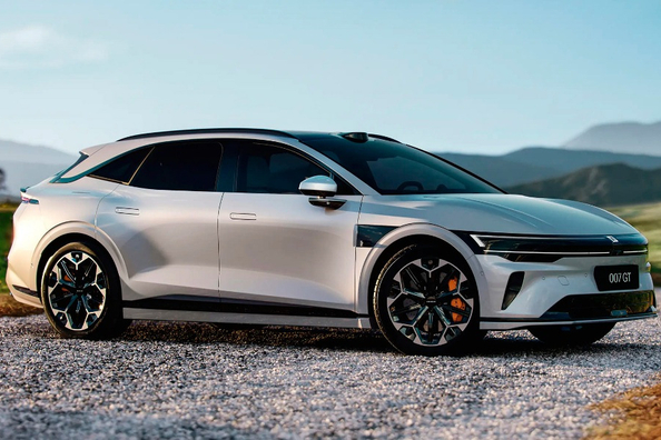 Zeekr 007 GT 2025: Огляд електричного динамічного універсала Фото 4