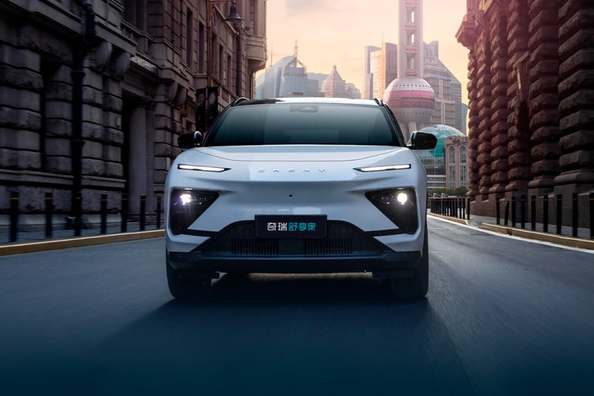 Chery Tiggo 6 (eQ7) 2025: Огляд електричного кросовера Фото 3