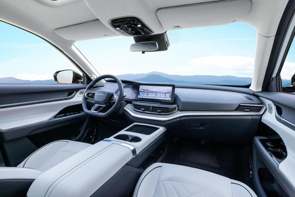 Chery Tiggo 6 (eQ7) 2025: Огляд електричного кросовера Фото 7