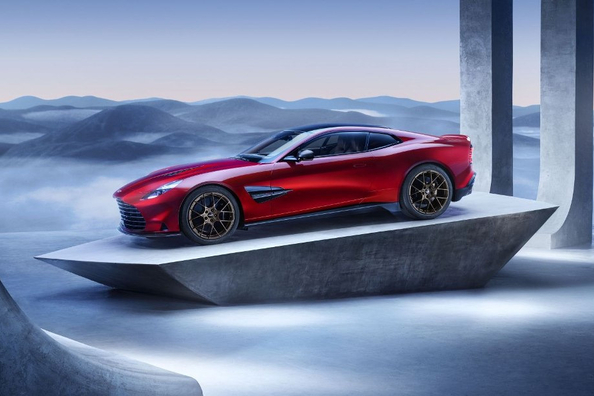 Aston Martin Vanquish III: втілення британської розкоші та стилю Фото 1