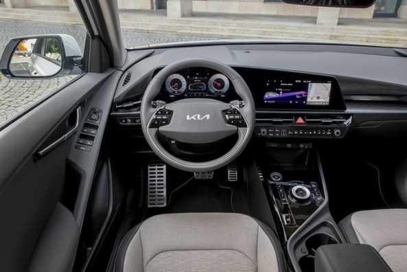 Огляд KIA Niro EV II: стильний та ефективний електрокросовер Фото 4
