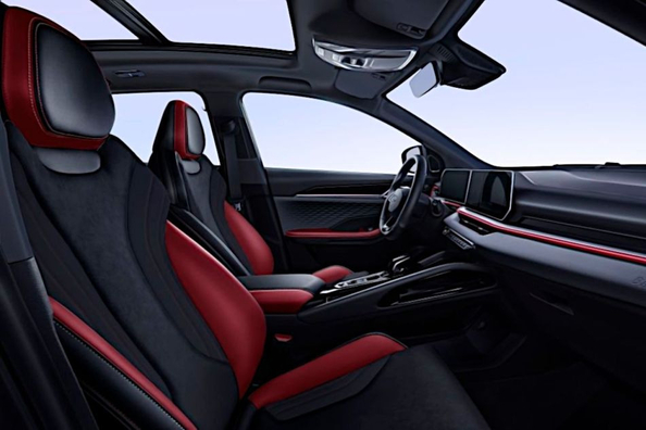Оновлений Geely Coolray 2023: Яскравий гравець у класі компактних кросоверів Фото 5
