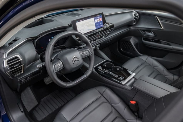 Огляд Citroen C5 X: Комфорт та стиль в унікальному форматі Фото 5