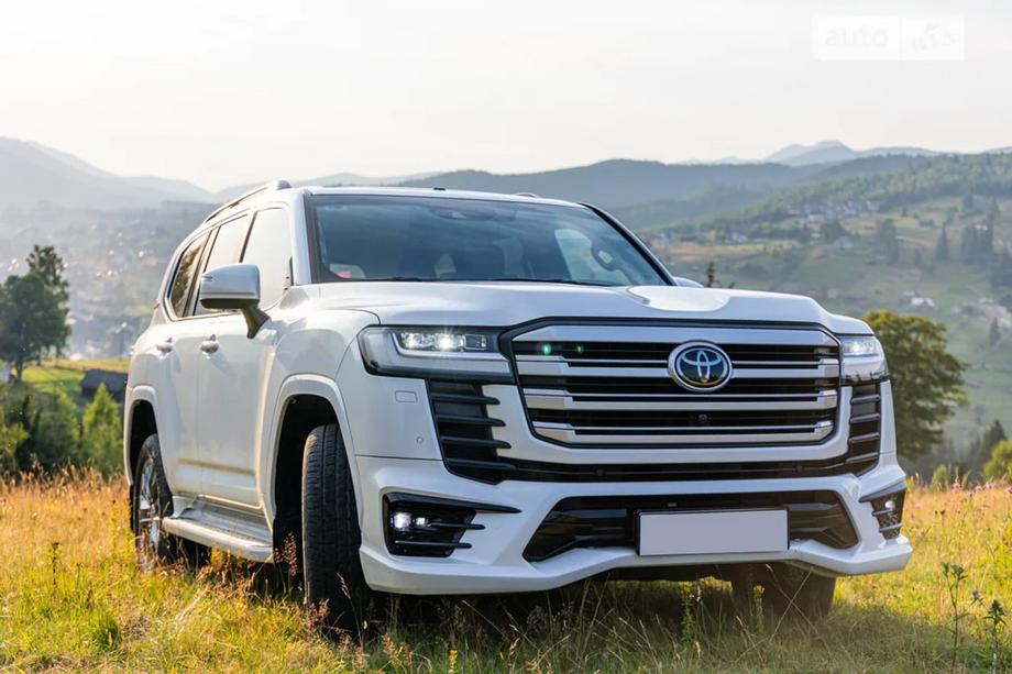 Toyota Land Cruiser 300 2021- рр. Накладка на передній бампер GXR Фото 2