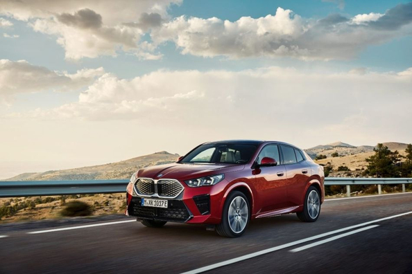 Огляд BMW iX2 (U10): Електричний кросовер нового покоління Фото 2